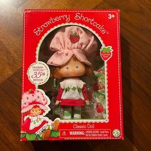 NEW IN BOX STRAWBERRY SHORTCAKE 35TH ANNIVERSARY DOLL - SO CUTE!
